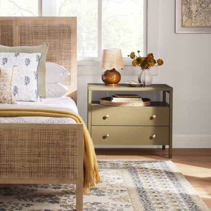 Kelta Handmade Ceramic Table Vase - Chic Decora