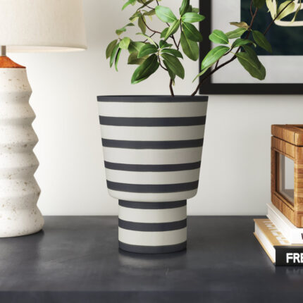 Ken Handmade Ceramic Table Vase - Chic Decora