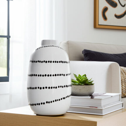 Modern Stoneware Ceramic Vase with Contemporary Design – Decorative Versatile Accent Piece for Stylish Interiors - Chic Decora