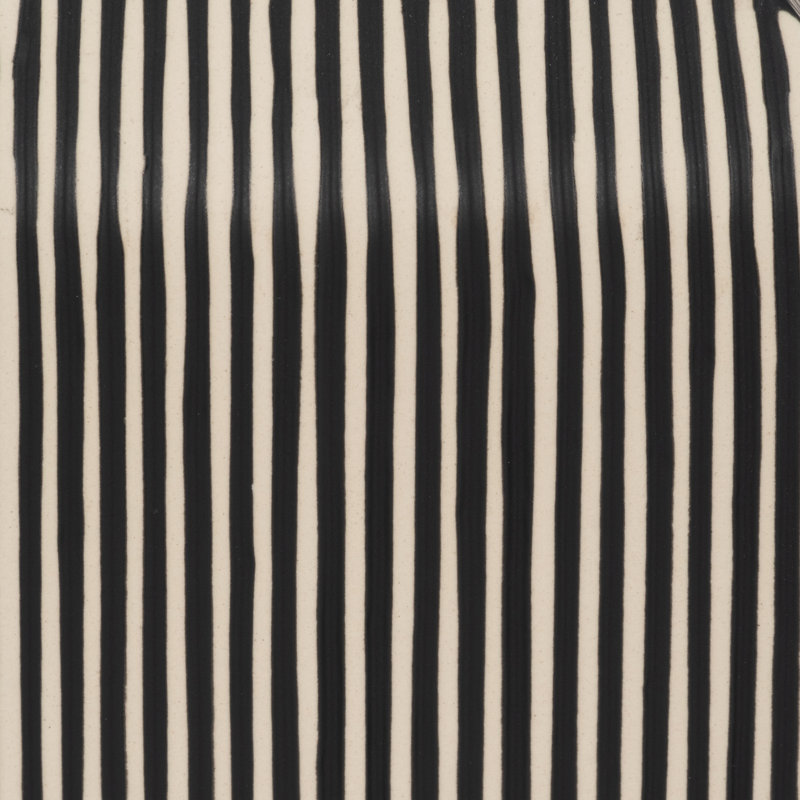 Modern Stoneware Vase with Bold Vertical Line Design and Contemporary Geometric Form for Decorative Display and Accents in Minimalist or Artistic Interior Settings - Image 3