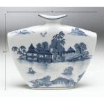 Pagoda Table Vase - Image 2