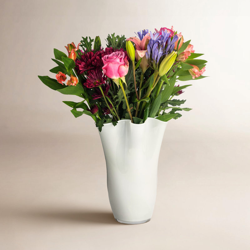 Ruffle Glass Table Vase - Chic Decora