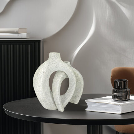 Set Of 2 White Vase Nordic Boho Unique Hollow Snuggle Vases Table Dried Flowers Donut Cut Out Vases - Chic Decora