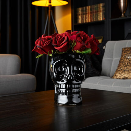 Skull-Shaped Ceramic Vase. - Chic Decora