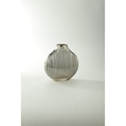 Tudor Handmade Glass Table Vase - Chic Decora