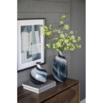 Valin Handmade Glass Table Vase - Image 6